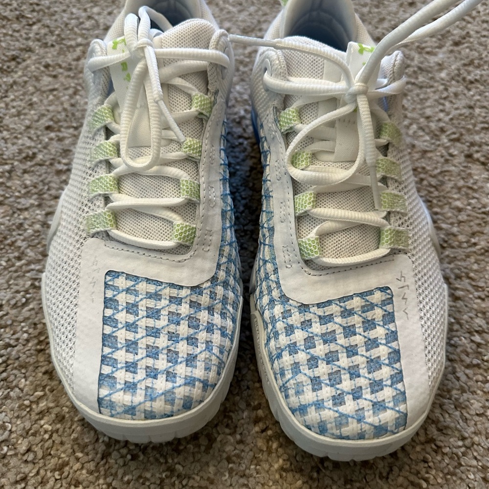 Under Armour Reign 6 womens 7.5